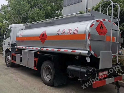 国六‭东风‬‬凯普特8吨油罐车图片